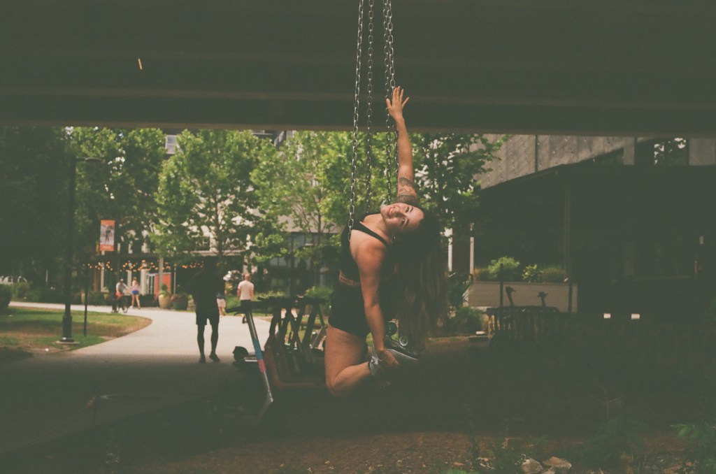 Anna, Aerial Chains and the Beltline&nbsp;Bridge